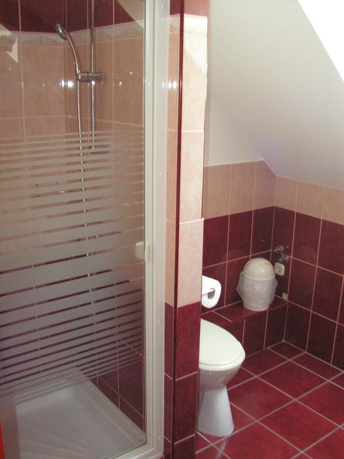 Nefelejcs Fagyizó és Apartmanház Kistolmacs Extérieur photo